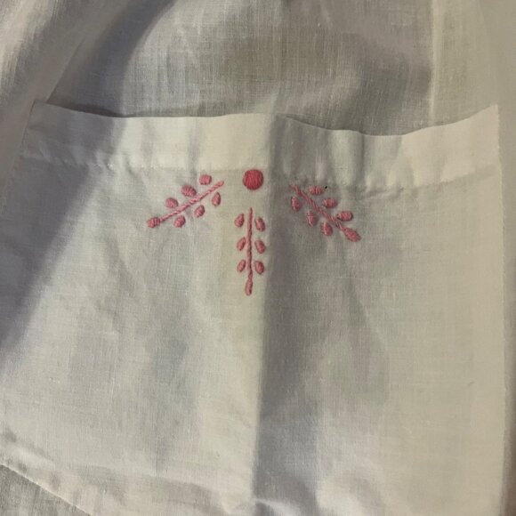 Vintage White Half Apron w/ Pink Embroidery – Handmade – Women’s Kitchen - Picture 5 of 13